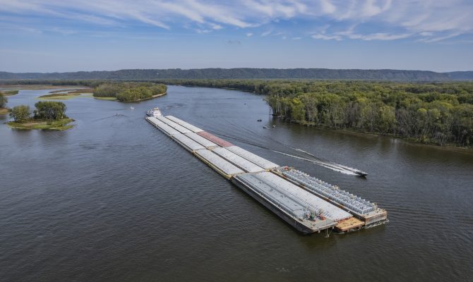 Navigation and aquatic wildlife by The Inland Waterways