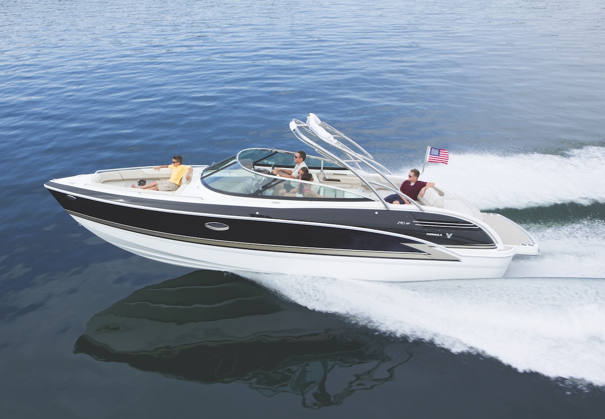 Tested: Formula 290 BR - Quimby's Cruising Guide